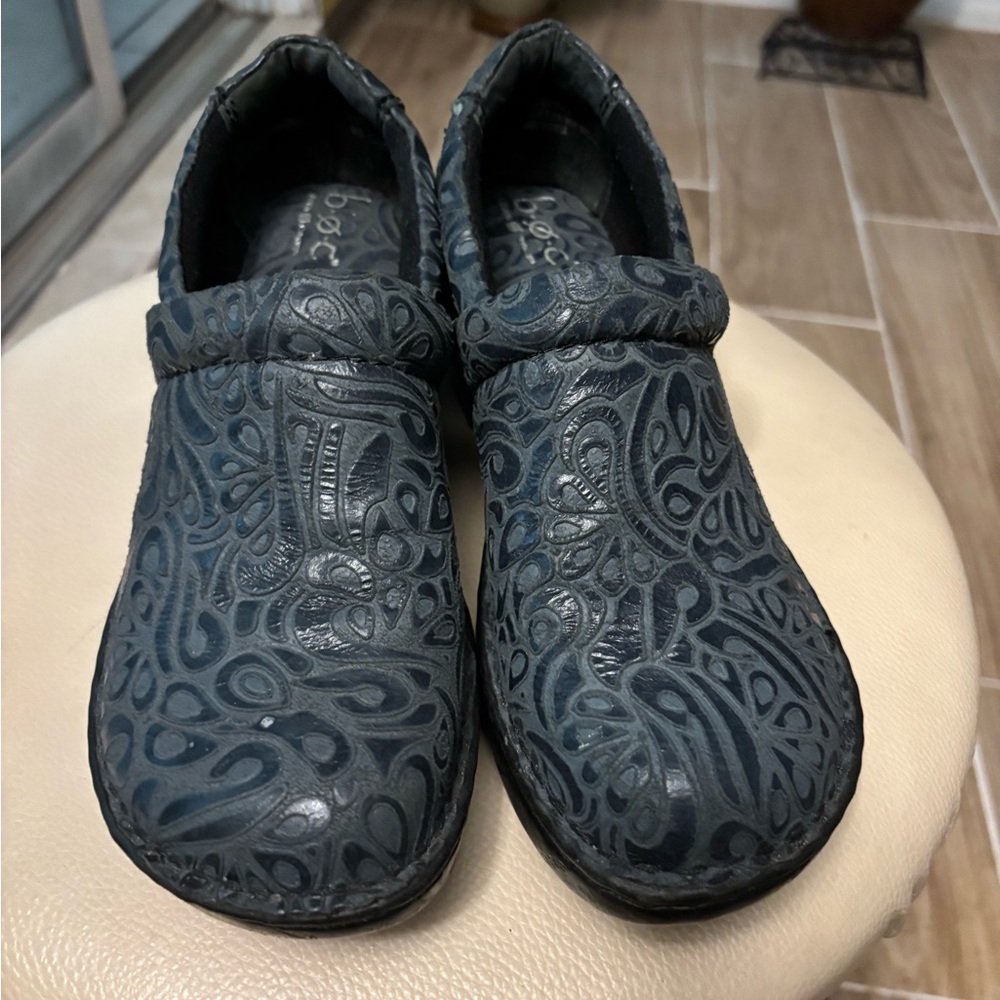 boc Navy Embossed Slip-On Loafers